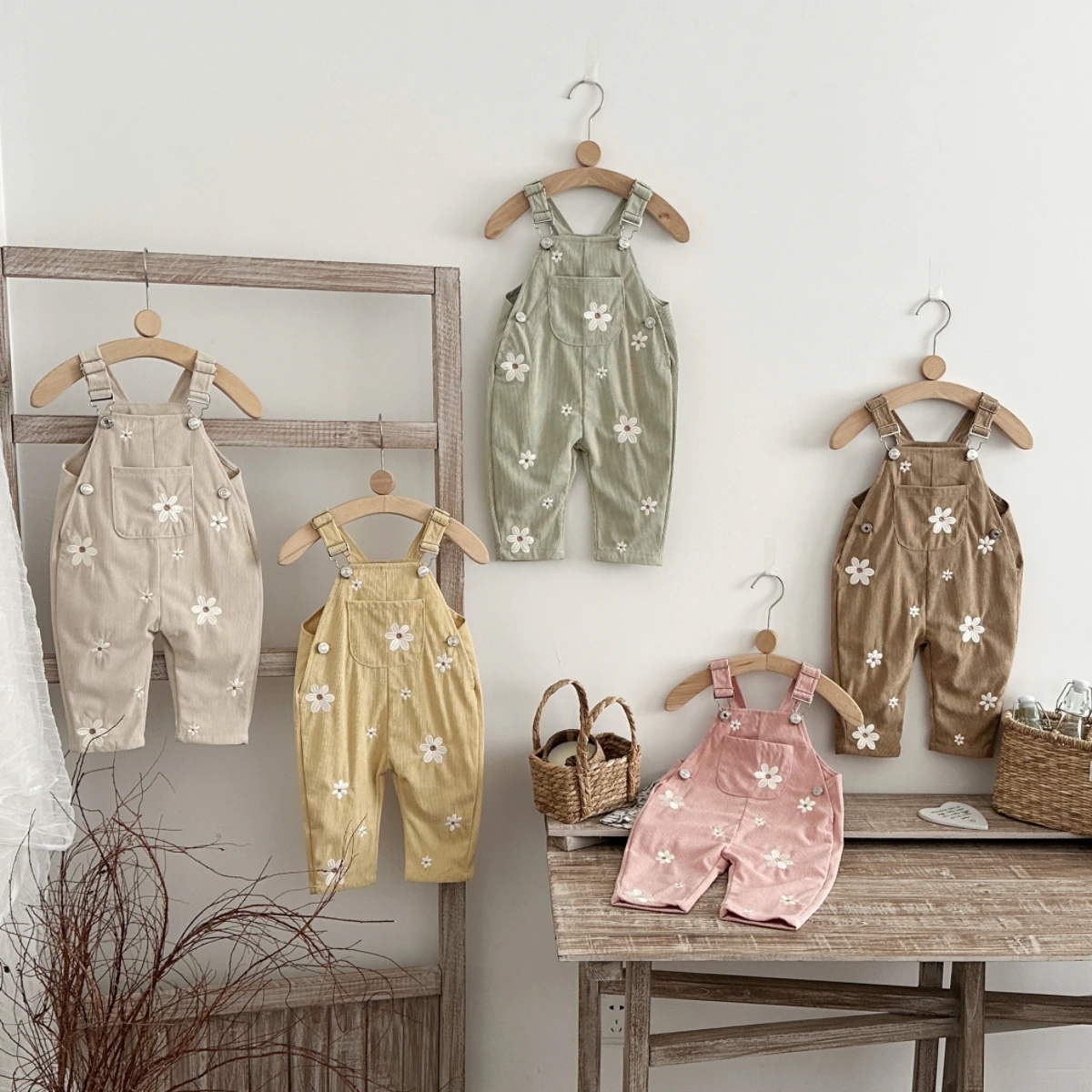 Baby Overall Denim - สไตล์เกาหลีเด็กชายหญิงจั๊มสูทเดนิมปักลายเดซี่กางเกงเอี๊ยมเด็กสำหรับฤดูใบไม้ผลิฤดูใบไม้ร่วง 0-3Y