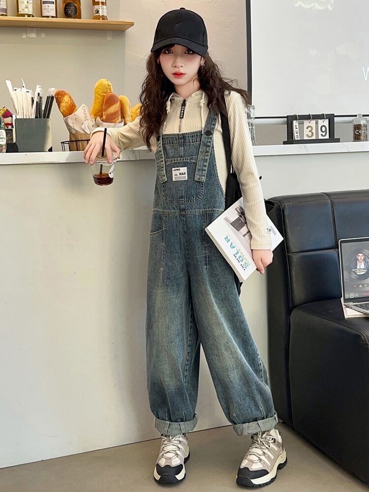 Baby Overall Denim - ชุดจั๊มสูทเด็กผู้หญิงผ้าเดนิมแบบสบายๆ สำหรับฤดูใบไม้ผลิ กางเกงยีนส์เด็กแบบมีสายเอี๊ยม เสื้อผ้าแฟชั่นเด็กเท่ๆ เสื้อคลุมเด็ก