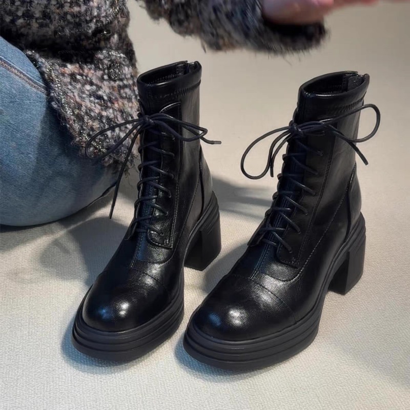 Soft Sole Booties - รองเท้าบูทผู้หญิงแบบผูกเชือก หัวกลม หนังนิ่ม พื้นนุ่ม กันลื่น สไตล์เรียบหรู