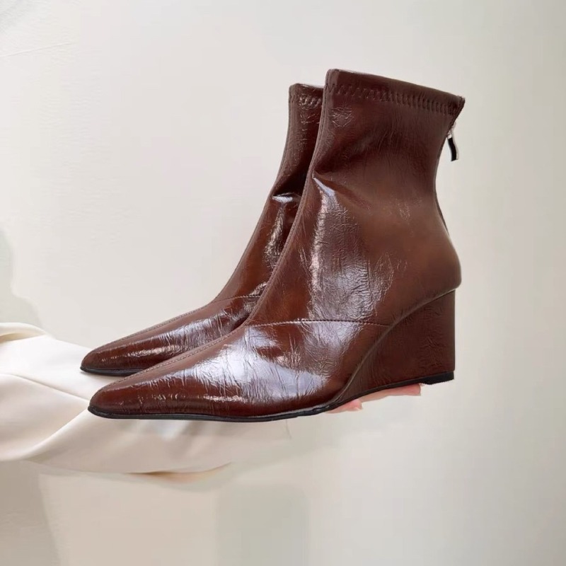 รองเท้าบูทส้นลิ่ม แฟชั่น หัวแห - Soft Sole Booties บทวิจารณ์และราคา