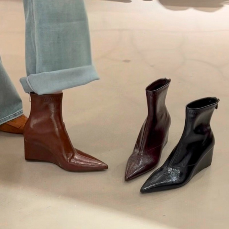 รองเท้าบูทส้นลิ่ม แฟชั่น หัวแห - Soft Sole Booties บทวิจารณ์และราคา