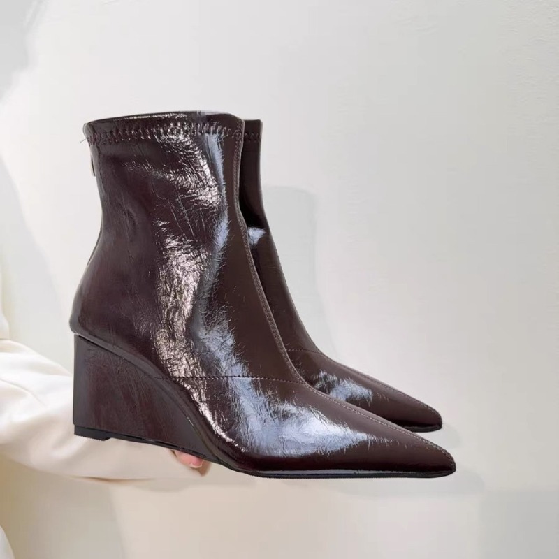 รองเท้าบูทส้นลิ่ม แฟชั่น หัวแห - Soft Sole Booties บทวิจารณ์และราคา